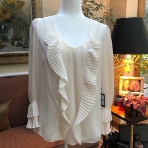 Nanette Lepore Size 10 Ivory Ruffled Blouse
